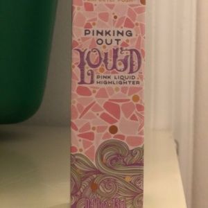 Pinking Out Loud Pink Highlighter perfectly Posh